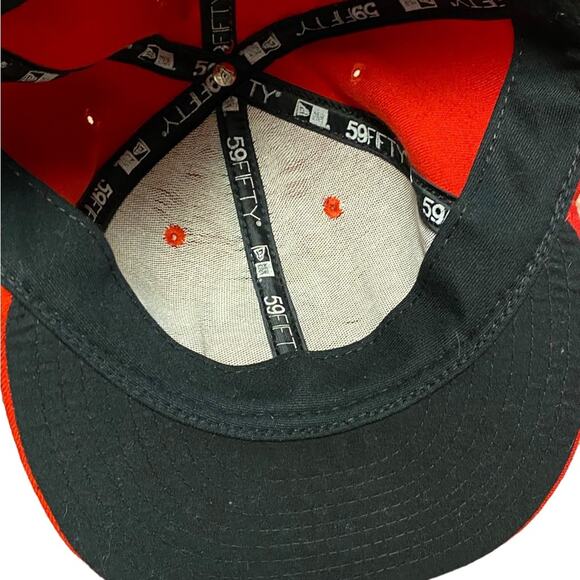 Texas Rangers Mens 7 3/4 Red Hat/Cap from New Era Official On-Field - Picture 4 of 5